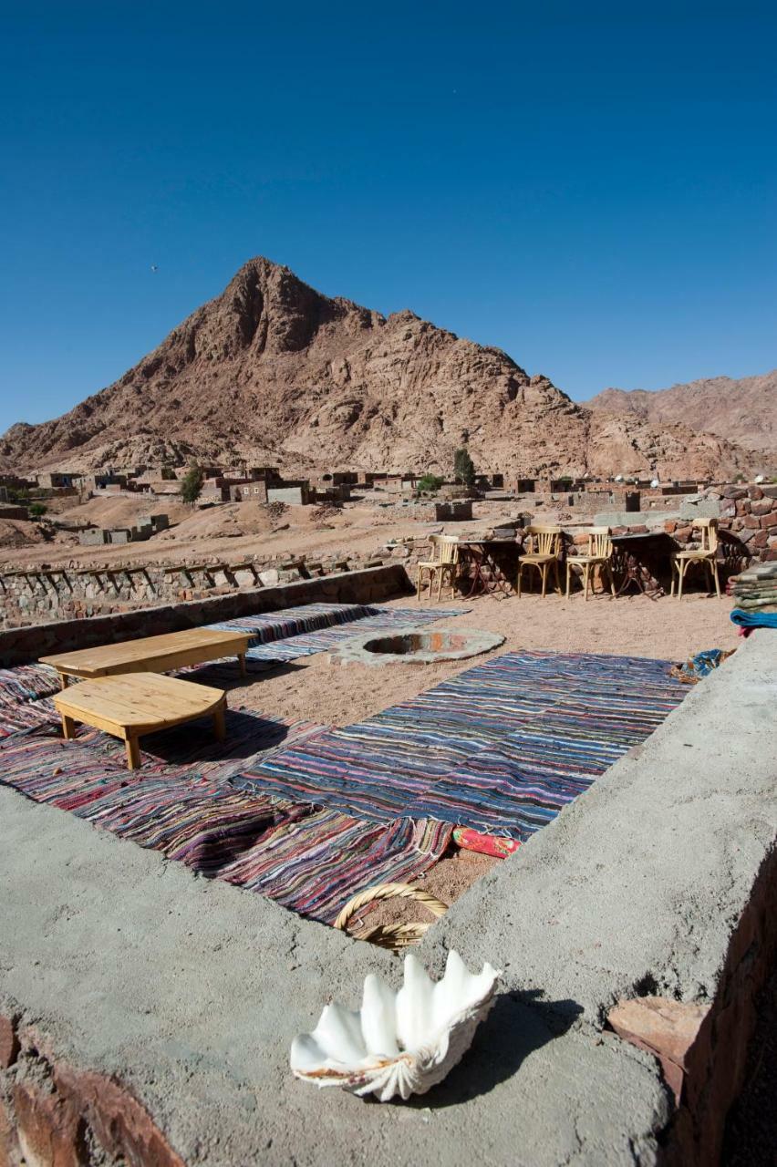 Готель Sheikh Mousa Bedouin Camp Сент-Кетрін Екстер'єр фото